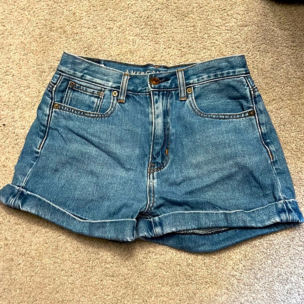 Mom short